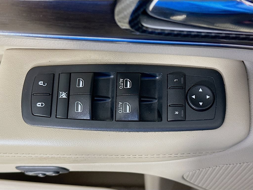 Used 2018 Jeep Grand Cherokee Limited w/ Luxury Group II AWD/4WD image 22