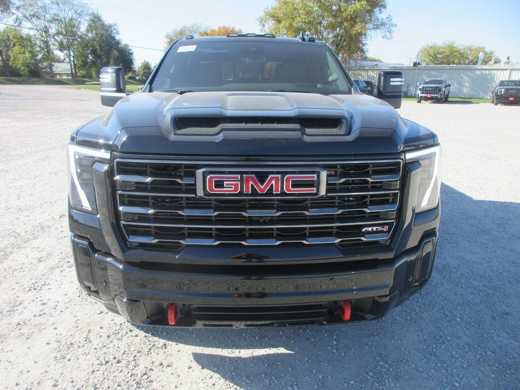 New 2026 GMC Sierra 3500 AT4 w/ AT4 Premium Plus Package AWD/4WD image 11