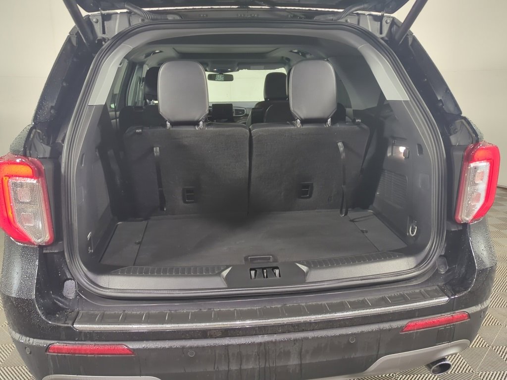 Used 2023 Ford Explorer Limited image 7