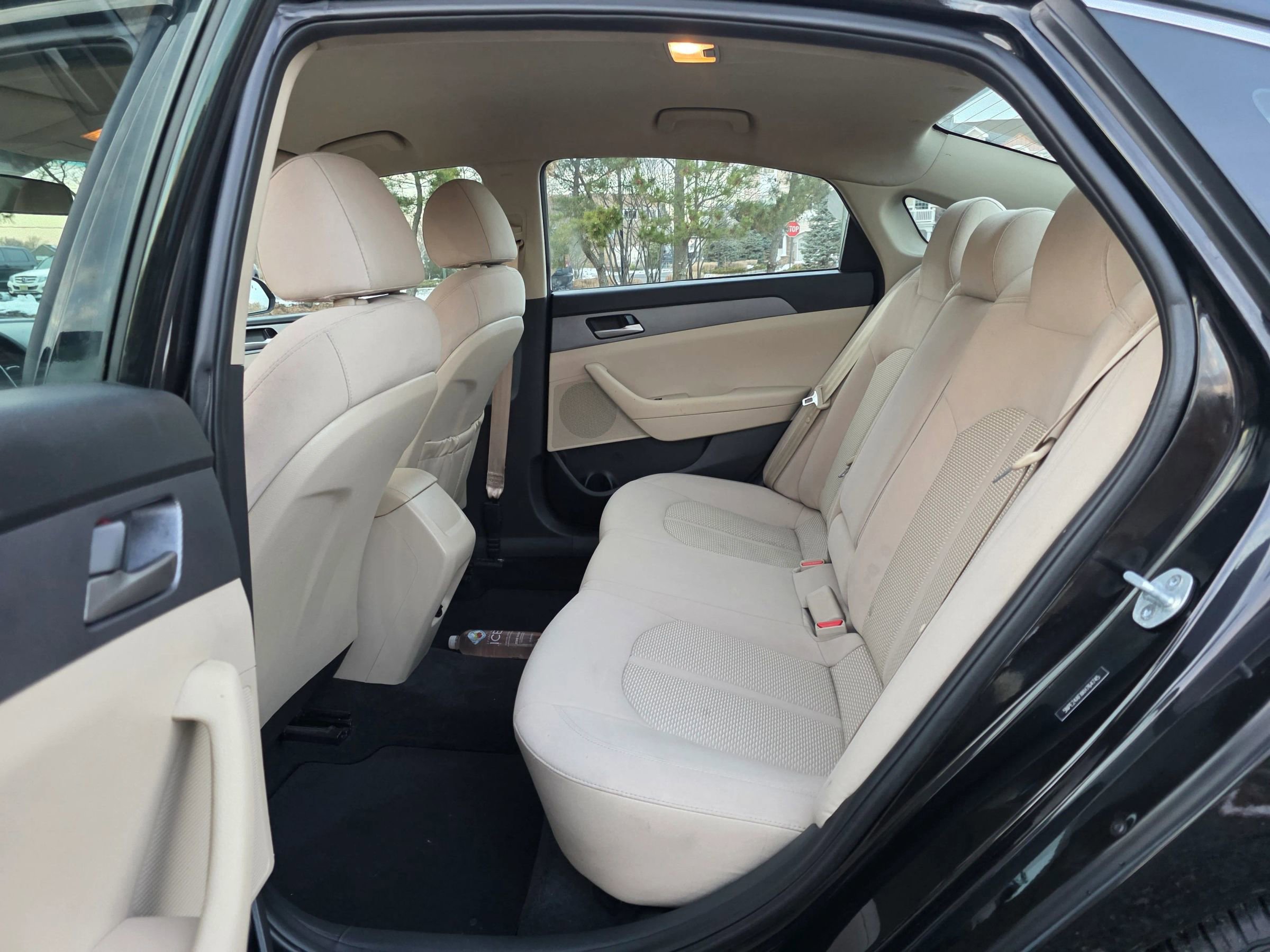 Used 2019 Hyundai Sonata SE w/ Cargo Package FWD image 11
