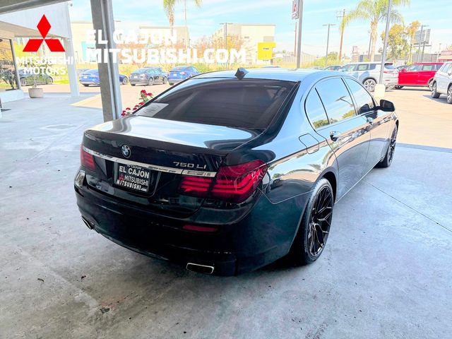 Used 2015 BMW 750Li w/ M Sport Edition RWD image 3