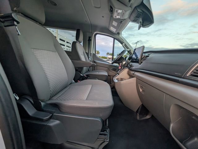 Used 2023 Ford Transit 350 XLT image 16