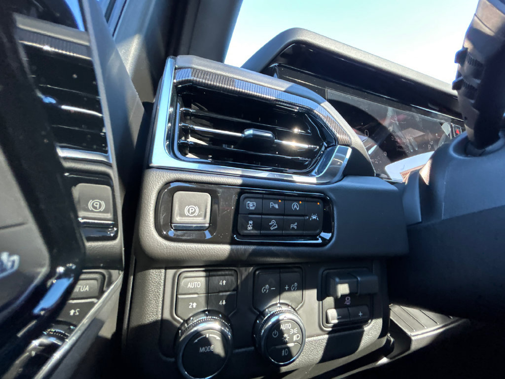 New 2026 GMC Yukon Elevation w/ Elevation Premium Package AWD/4WD image 21