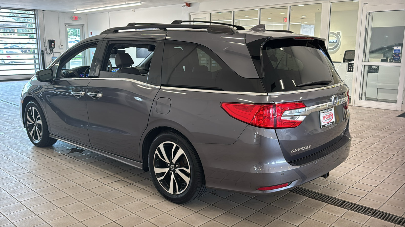 Used 2018 Honda Odyssey Elite image 7