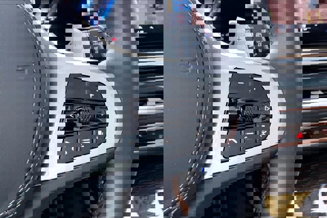 Used 2026 BMW X7 xDrive40i image 19