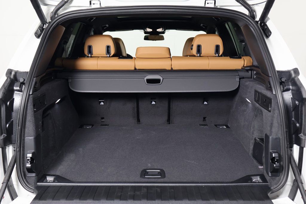 New 2026 BMW X5 sDrive40i w/ M Sport Package image 8