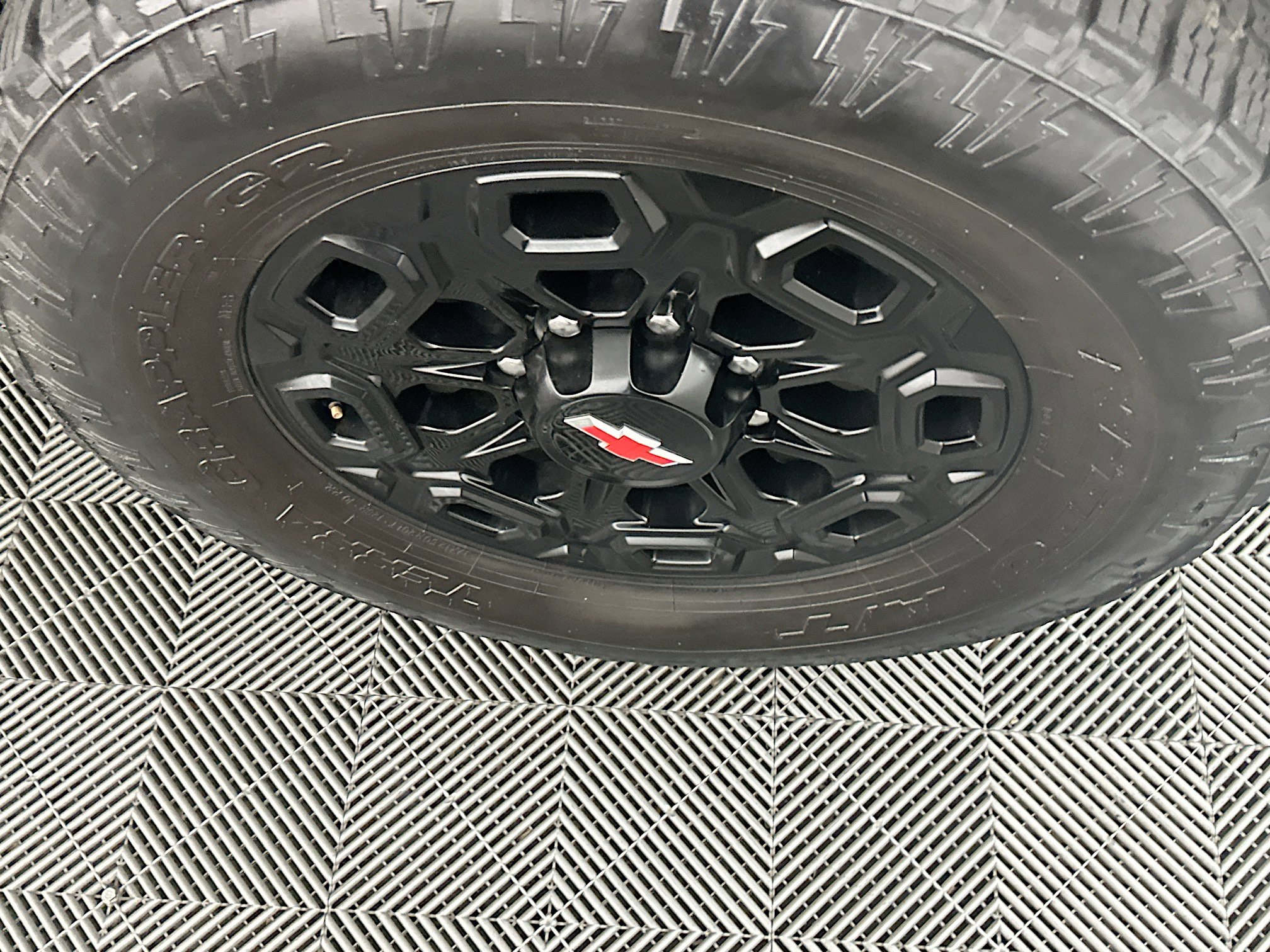 Used 2024 Chevrolet Silverado 2500 LT w/ Midnight Edition image 11