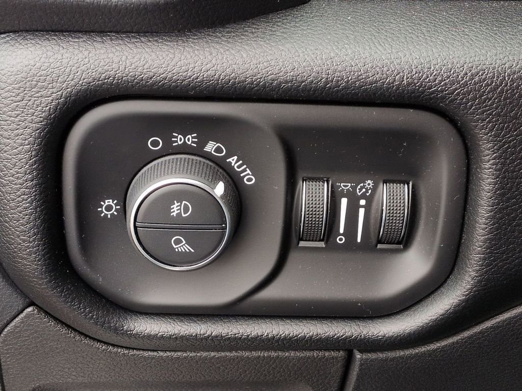 Used 2022 RAM 1500 Laramie image 25