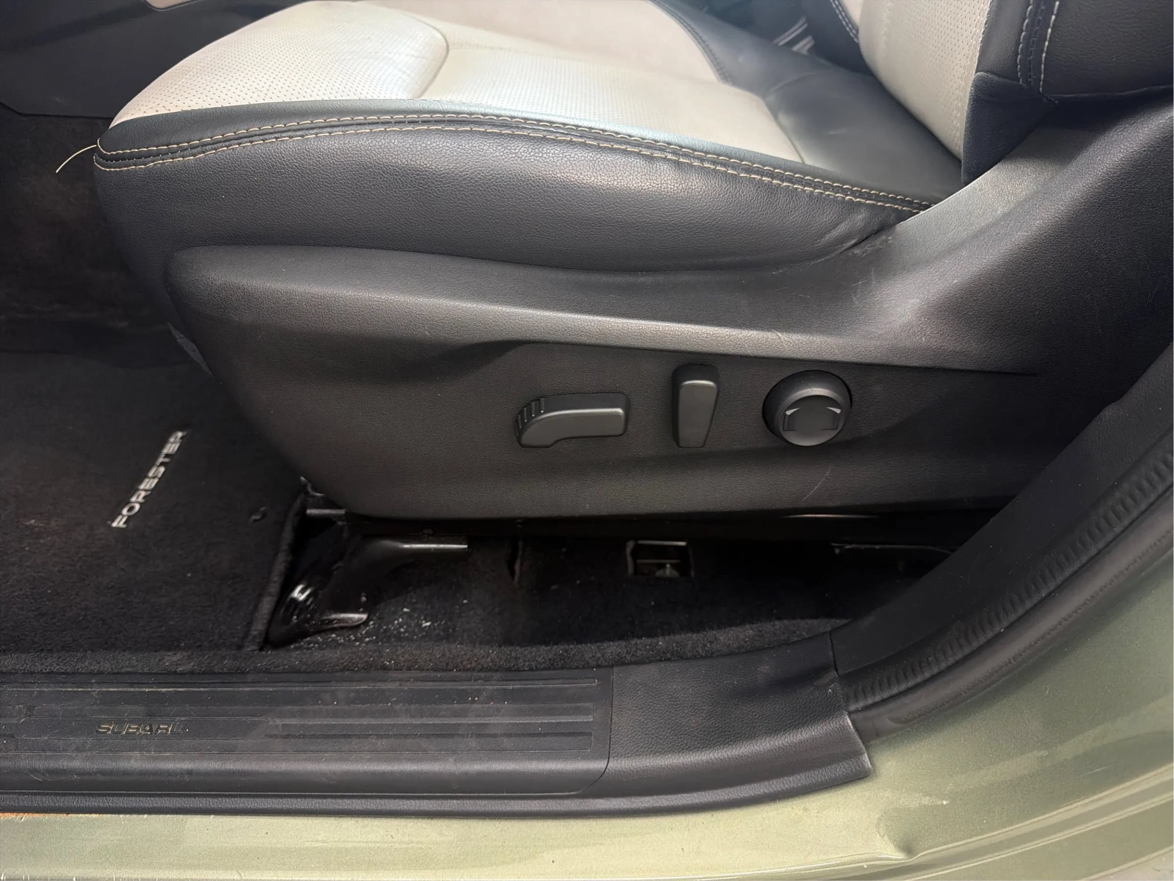 Used 2019 Subaru Forester Limited AWD/4WD image 24