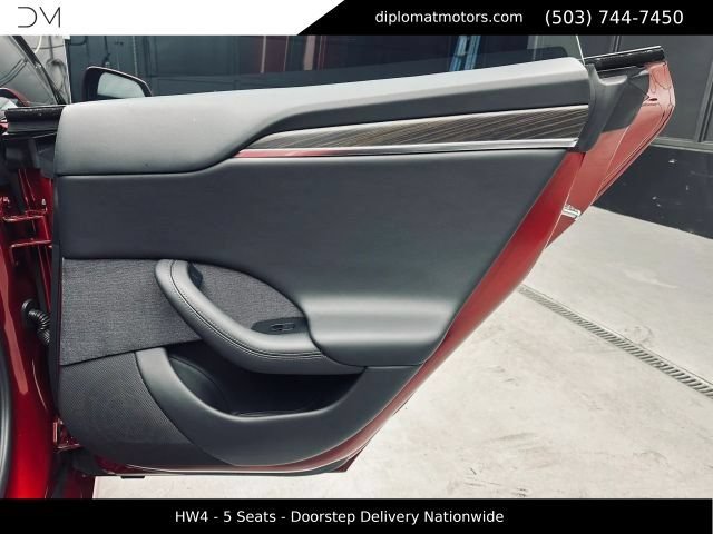 Used 2024 Tesla Model S AWD/4WD image 26