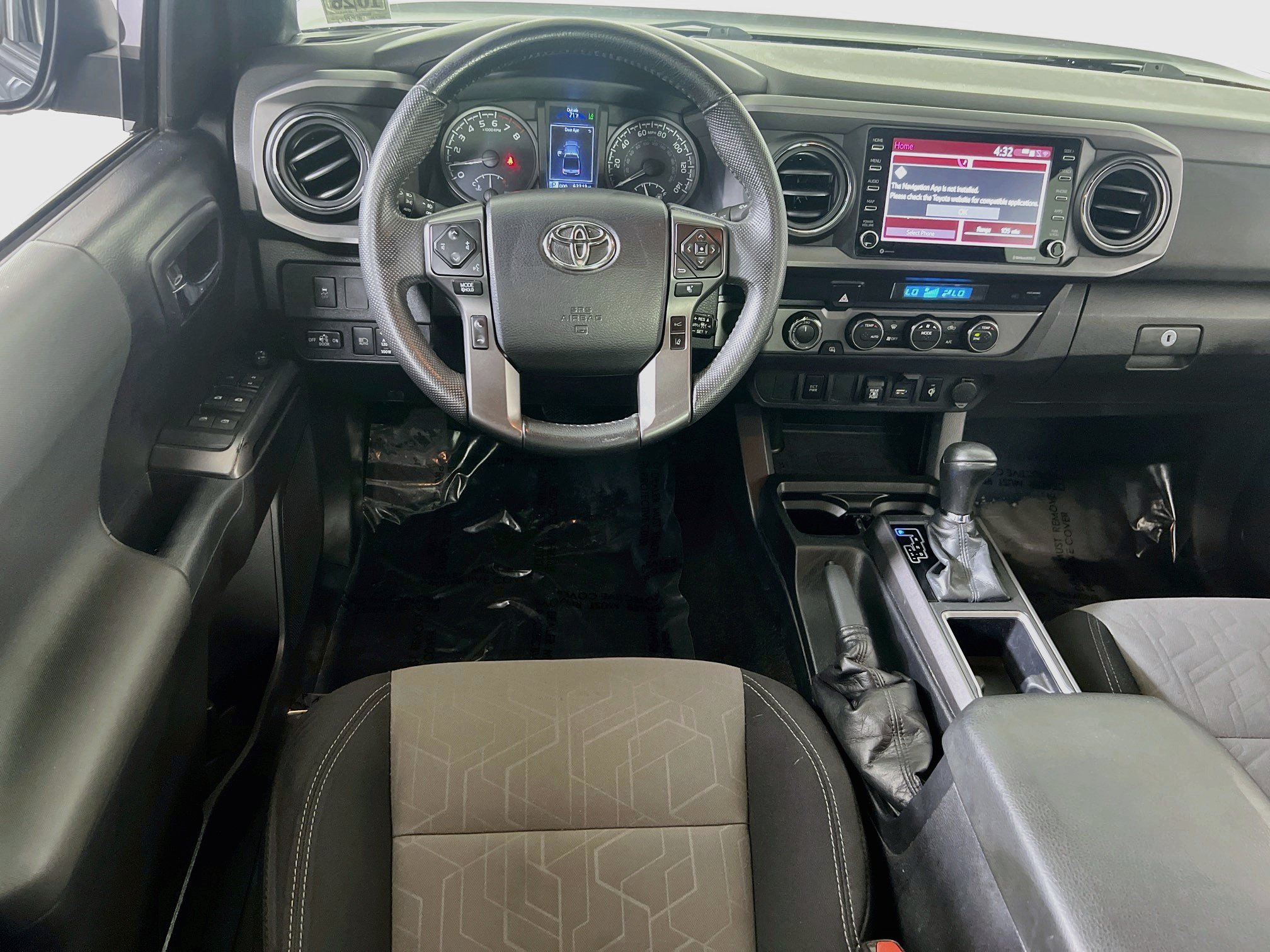 Used 2021 Toyota Tacoma TRD Off-Road AWD/4WD image 20