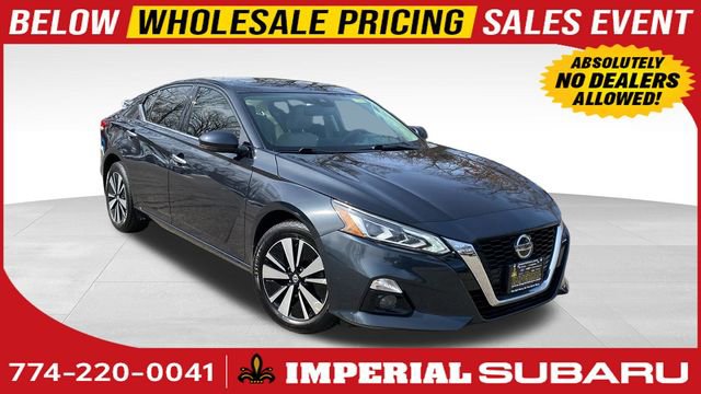 Used 2020 Nissan Altima 2.5 SV image 1