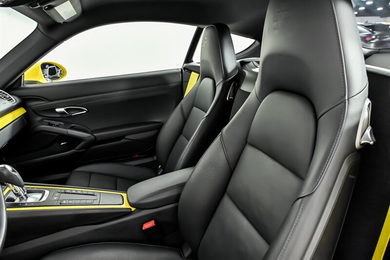 Used 2021 Porsche 718 Cayman S RWD image 17