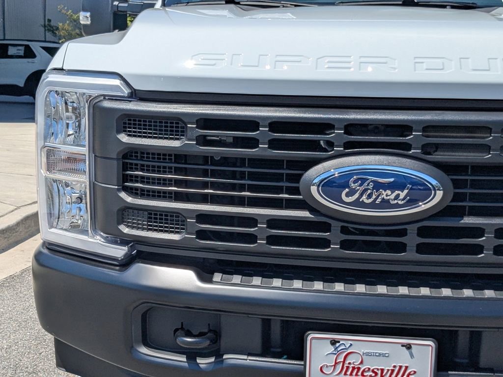 New 2026 Ford F250 XL image 19