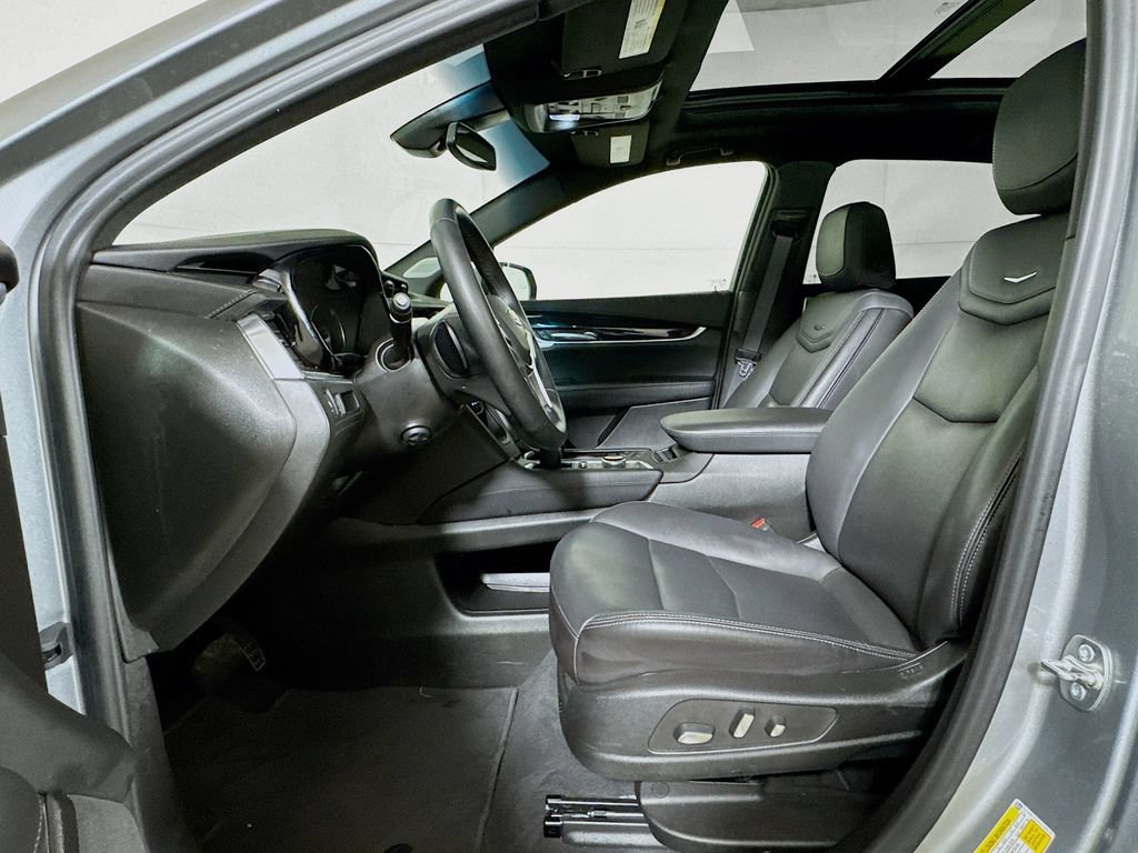 Used 2025 Cadillac XT5 Premium Luxury FWD image 20