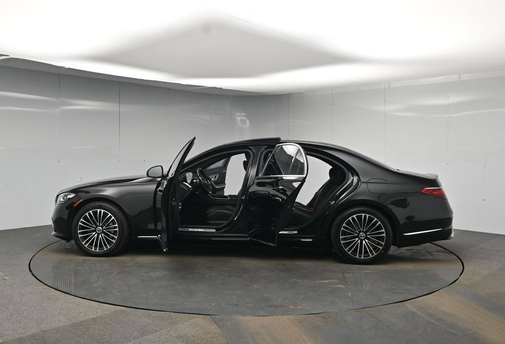 Used 2024 Mercedes-Benz S 580e 4MATIC Sedan image 66