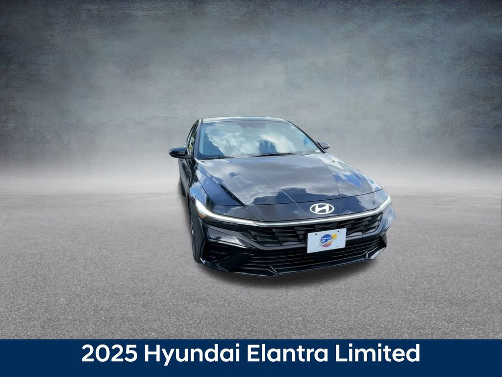 New 2025 Hyundai Elantra Limited image 4