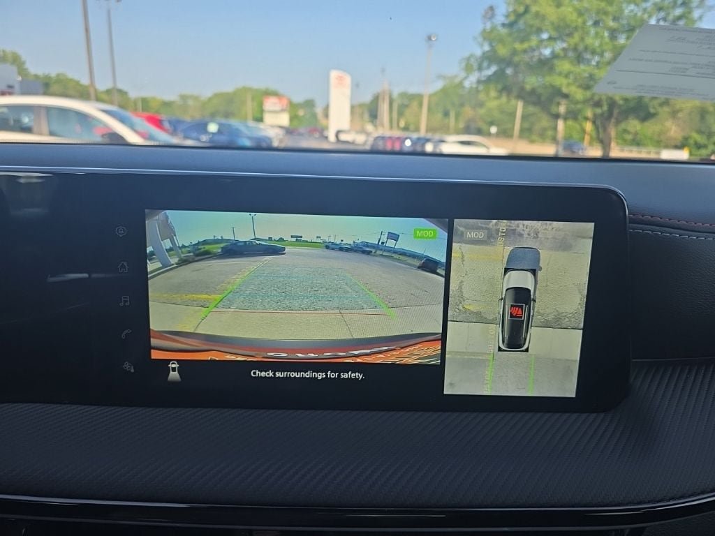 Certified 2025 Nissan Kicks SR AWD/4WD image 22