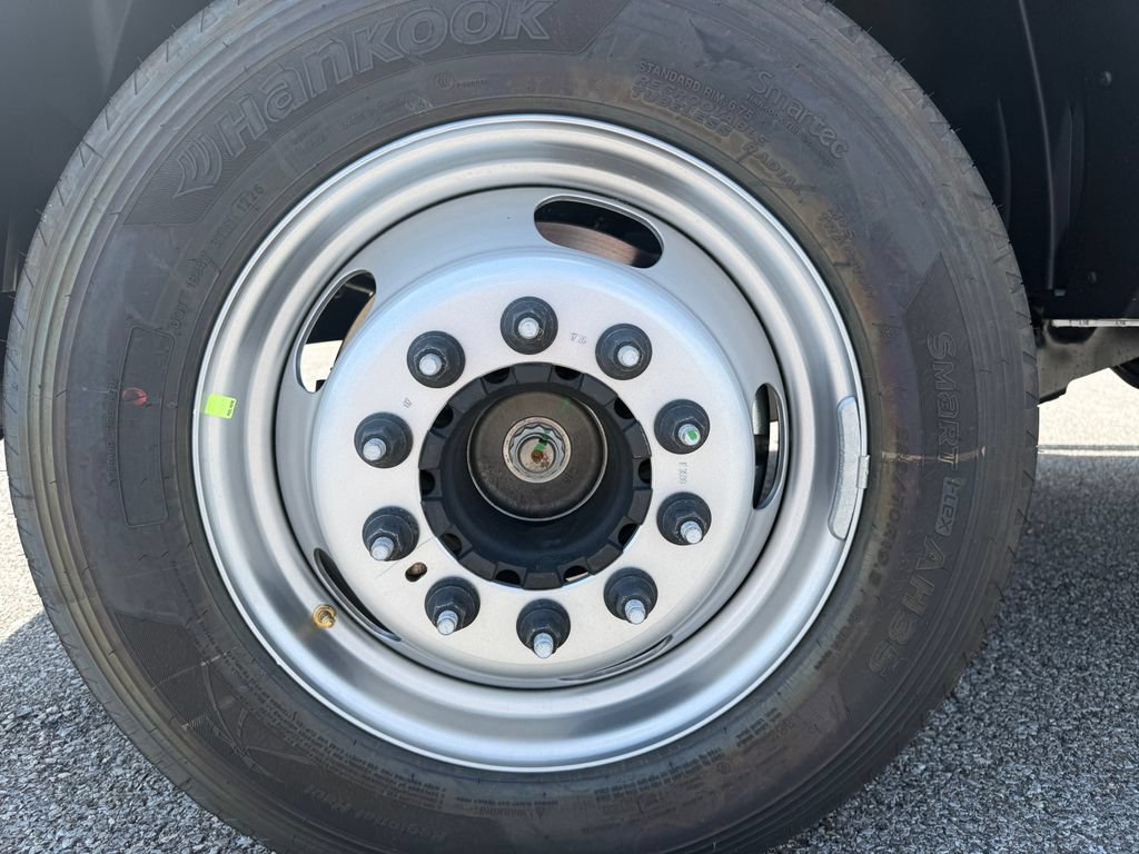 New 2027 RAM 5500 Tradesman w/ Chrome Appearance Group AWD/4WD image 22