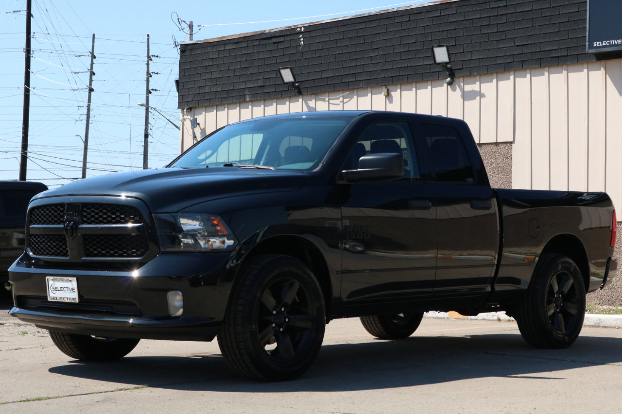 Used 2018 RAM 1500 Express w/ Black Ram 1500 Express Group image 12