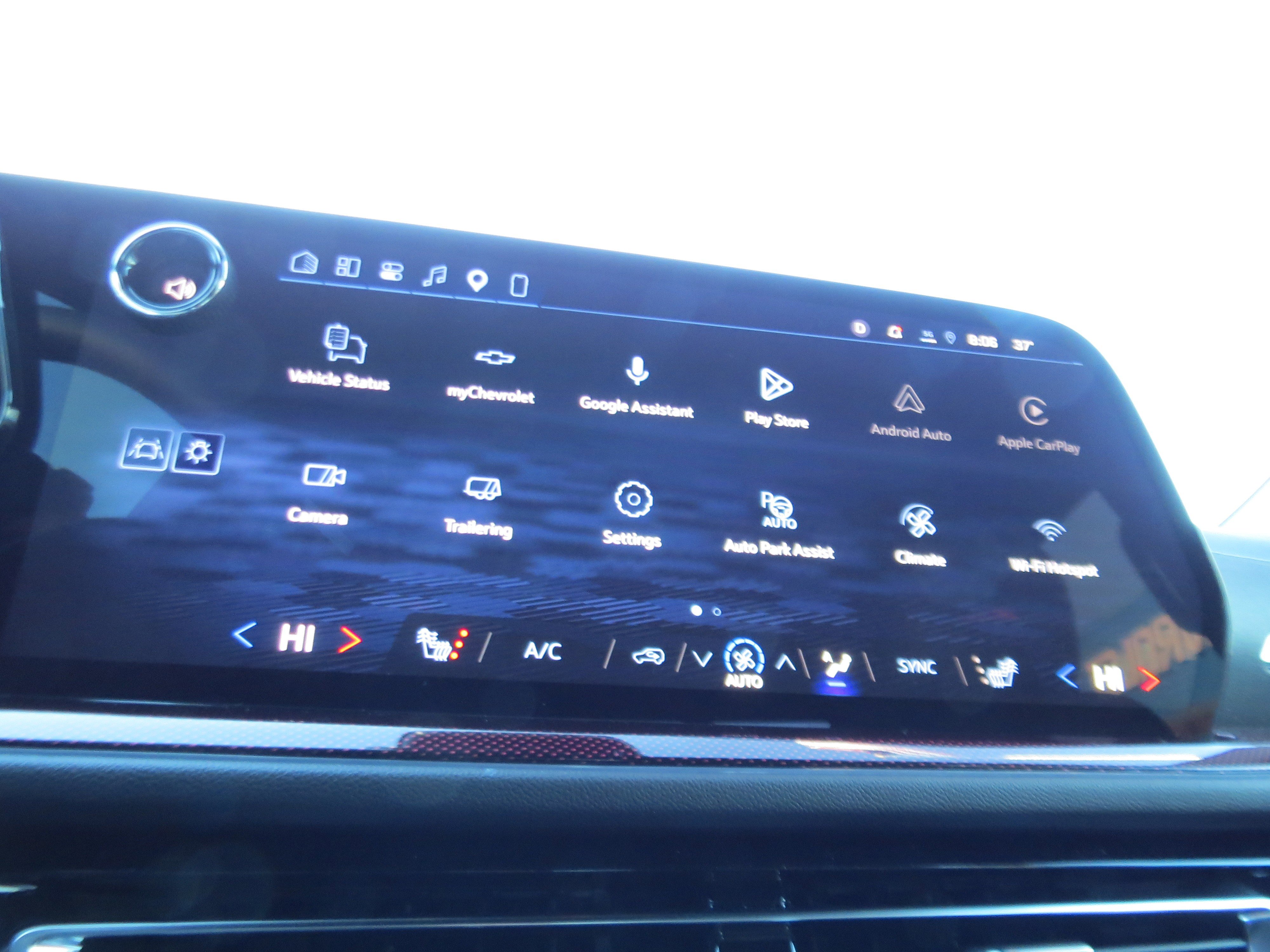 New 2026 Chevrolet Traverse Z71 w/ Enhanced Driving Package AWD/4WD image 25