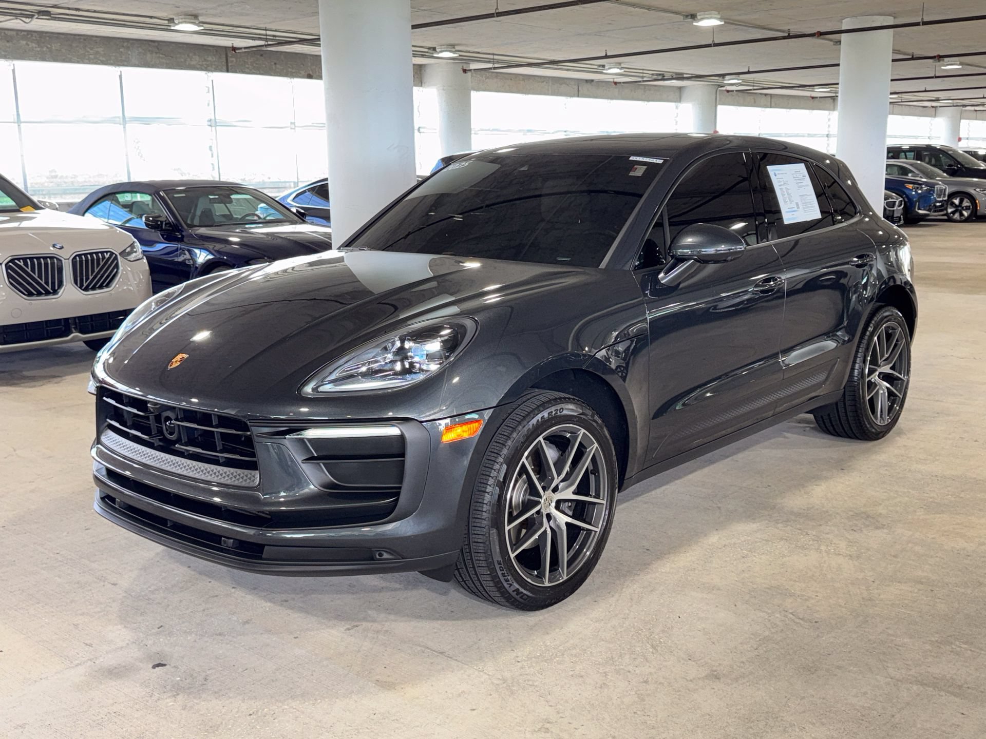 Used 2025 Porsche Macan Turbo AWD/4WD image 4