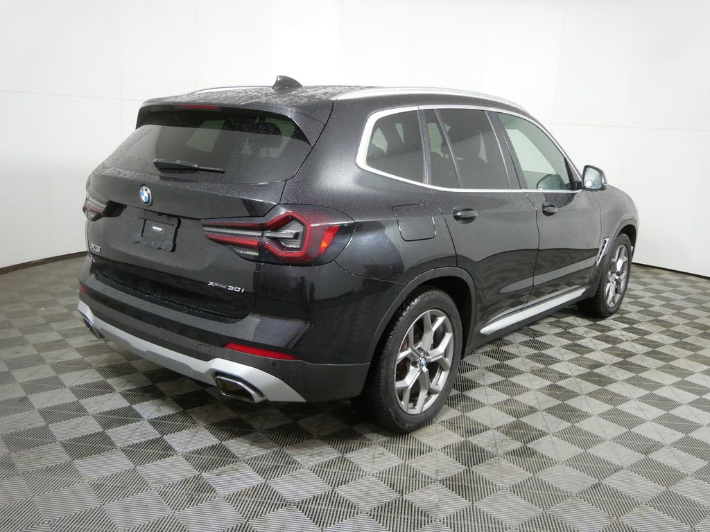 Used 2023 BMW X3 xDrive30i w/ Premium Essential Package image 3