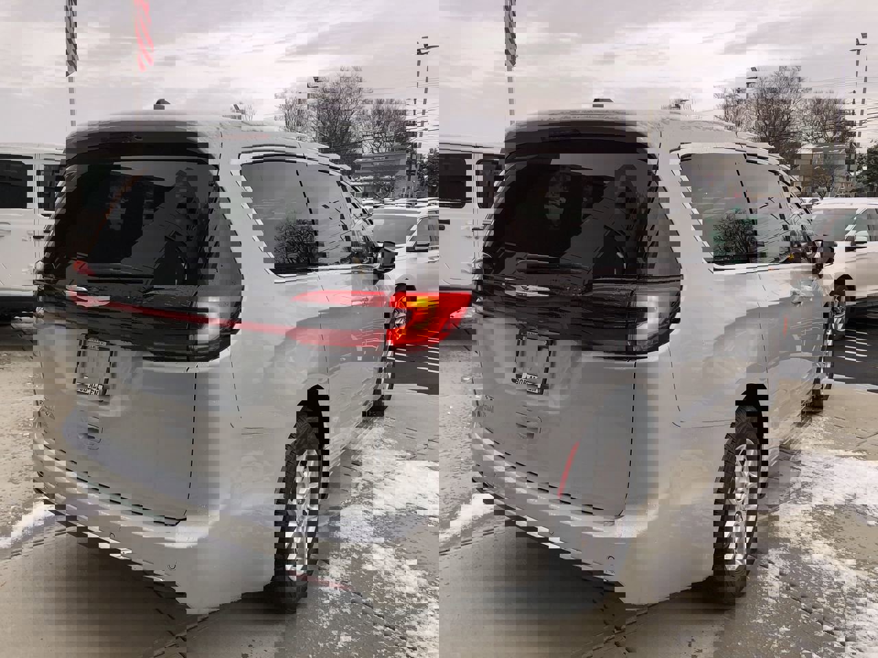 New 2026 Chrysler Pacifica Select image 5