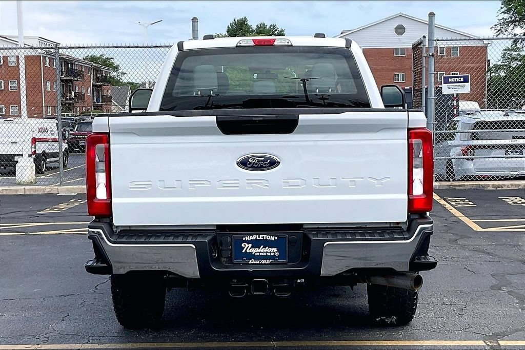 Used 2023 Ford F250 XL w/ XL Off-Road Package AWD/4WD image 3