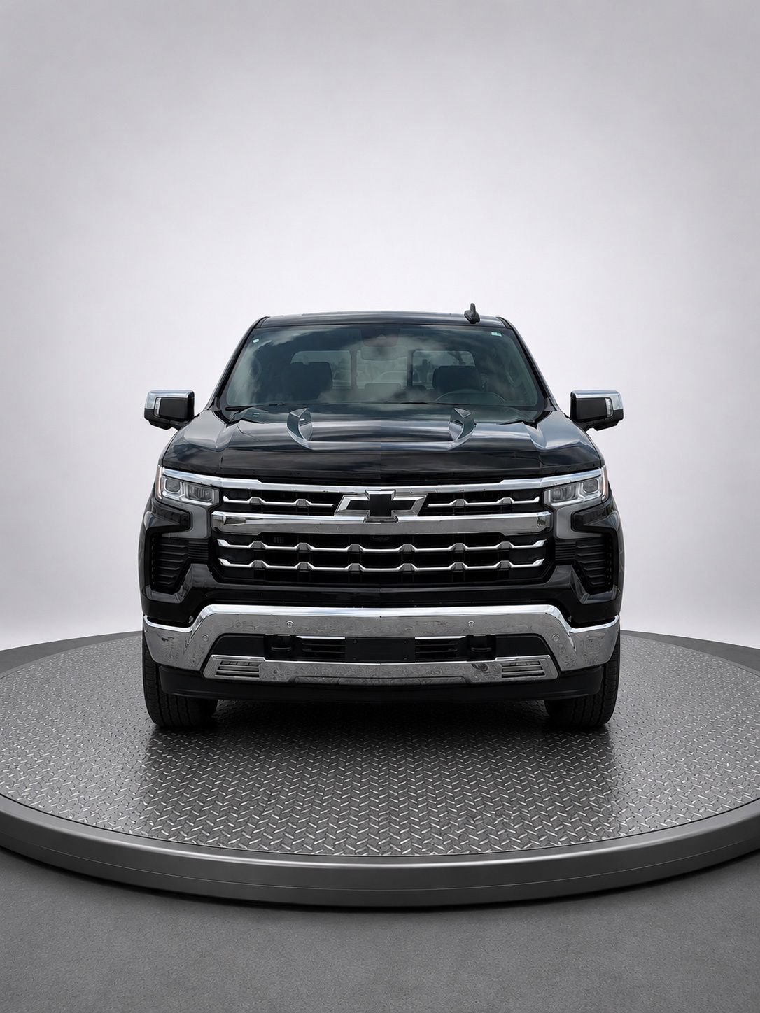 Used 2025 Chevrolet Silverado 1500 LTZ w/ LTZ Premium Package AWD/4WD image 3