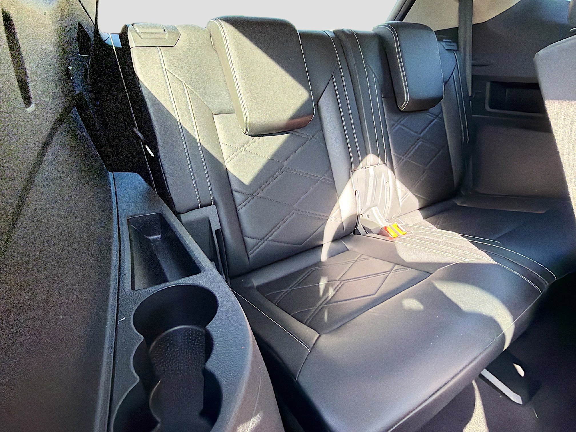 Used 2024 Volkswagen Atlas SE image 21