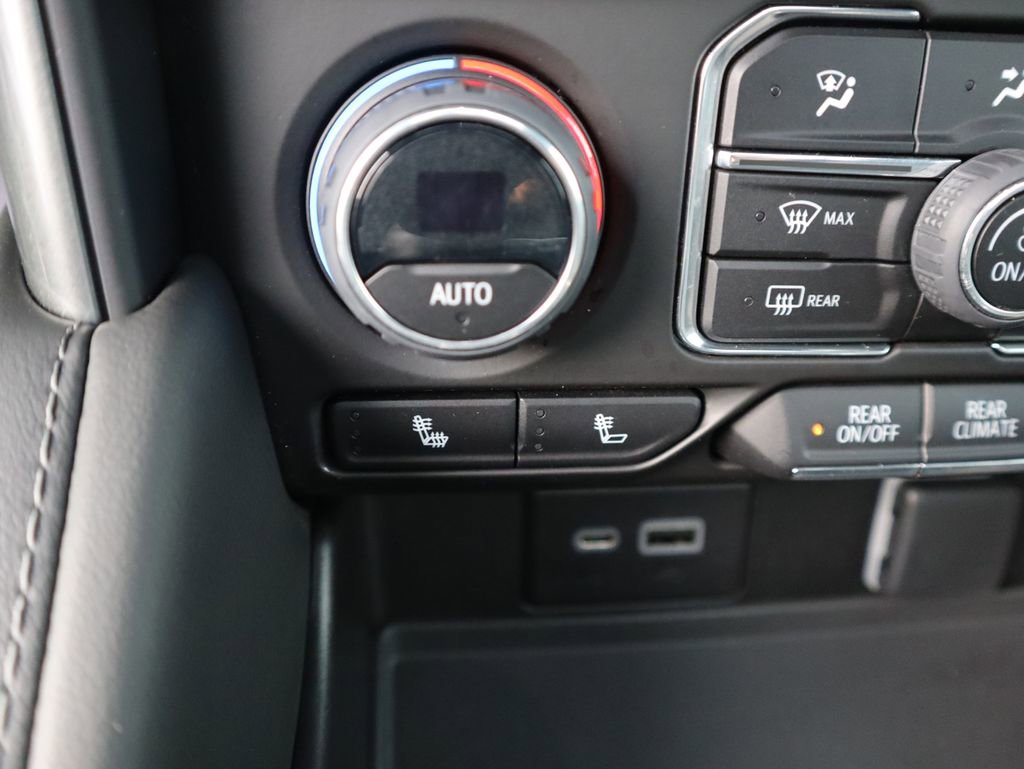 Used 2023 Chevrolet Tahoe Z71 image 41