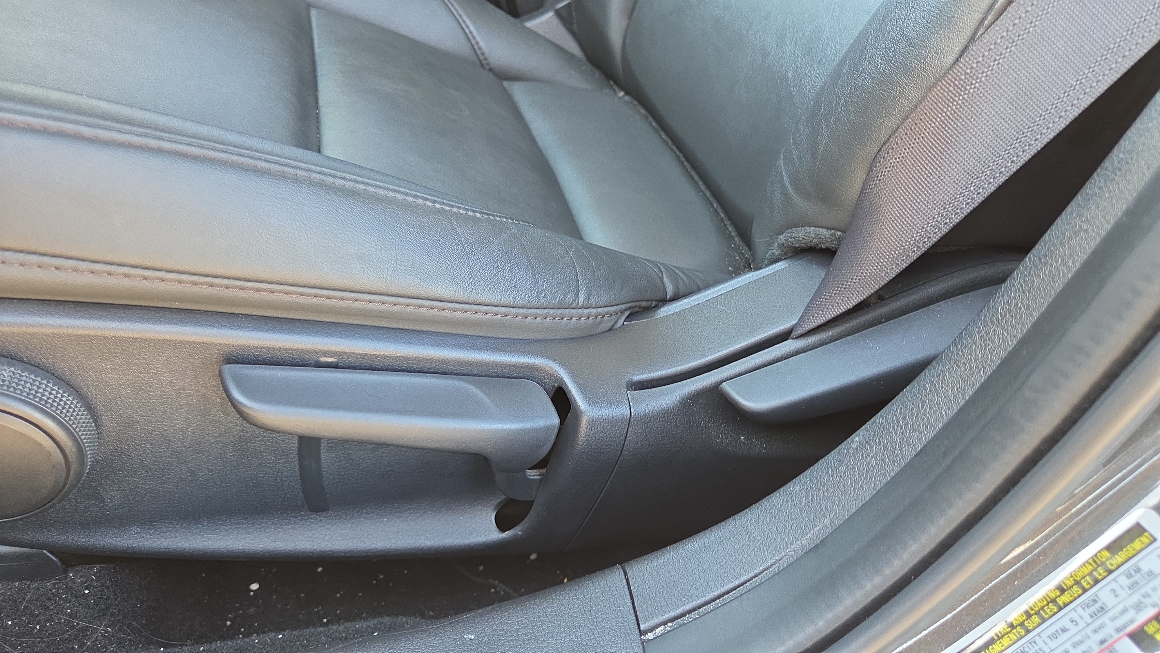 Used 2021 MAZDA MAZDA3 s FWD image 10