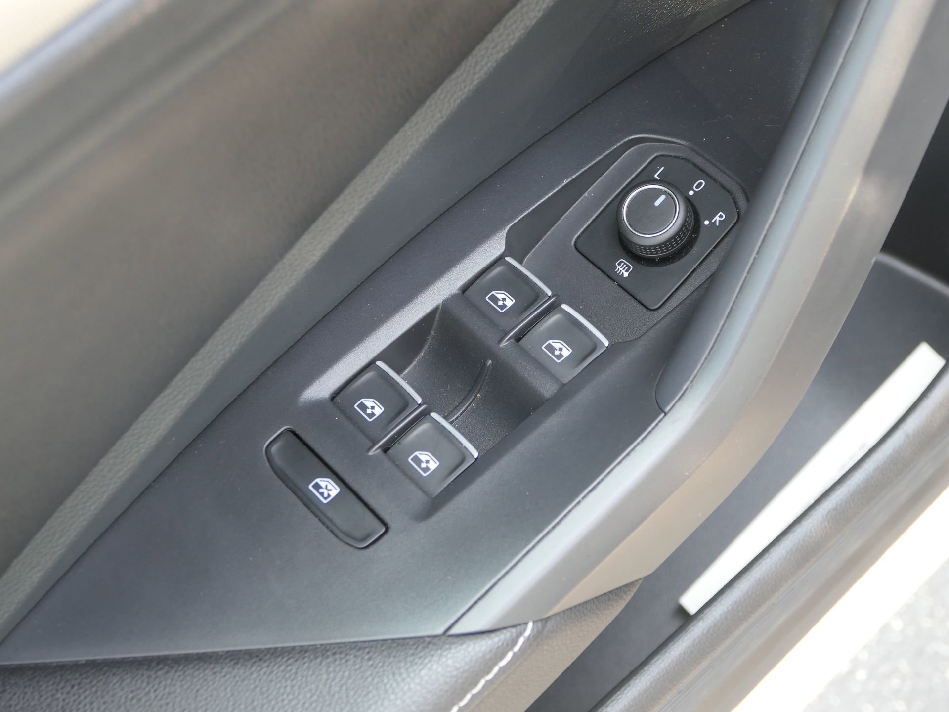 Used 2023 Volkswagen Jetta Sport FWD image 15