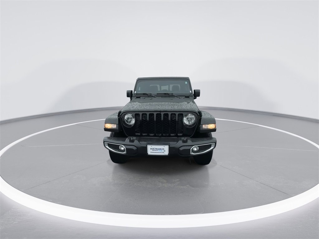 Used 2023 Jeep Gladiator Sport image 3
