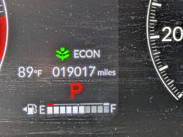 Used 2023 Honda Pilot LX image 10