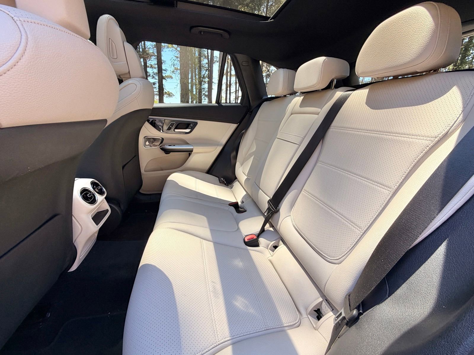 Certified 2023 Mercedes-Benz GLC 300 4MATIC image 13