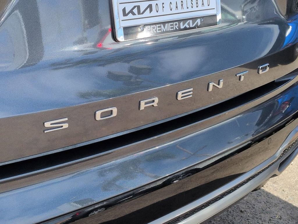 Certified 2021 Kia Sorento S FWD image 33