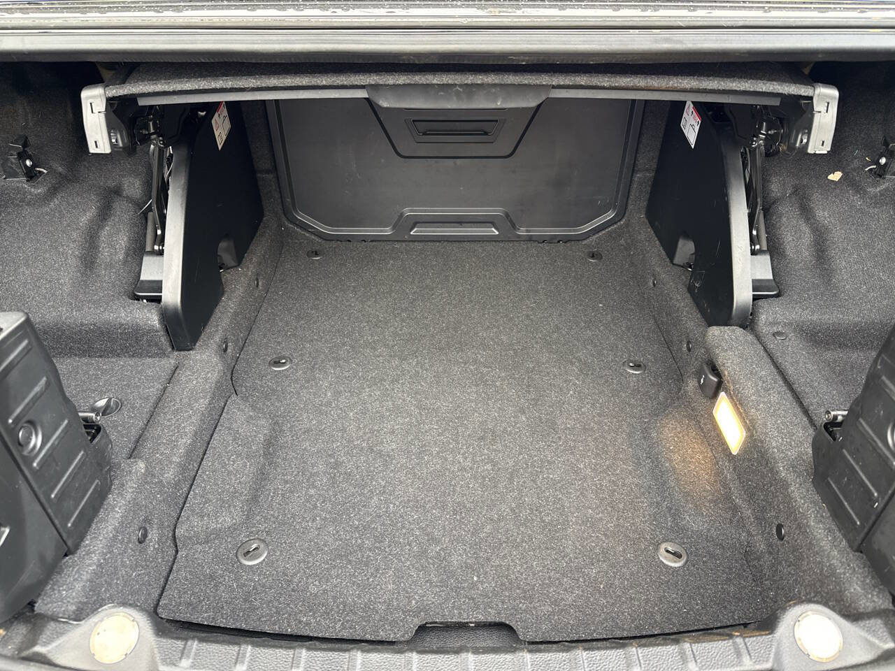Used 2016 BMW M4 Convertible RWD image 7