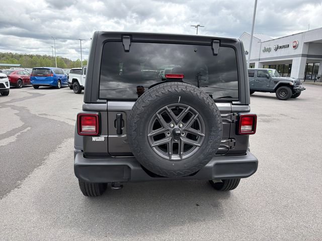 Used 2025 Jeep Wrangler Unlimited Sport AWD/4WD image 7