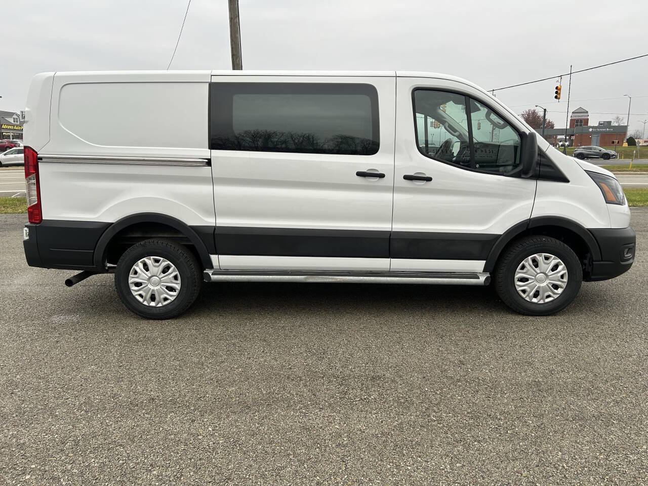 Used 2024 Ford Transit 250 Low Roof w/ Exterior Upgrade Package image 5