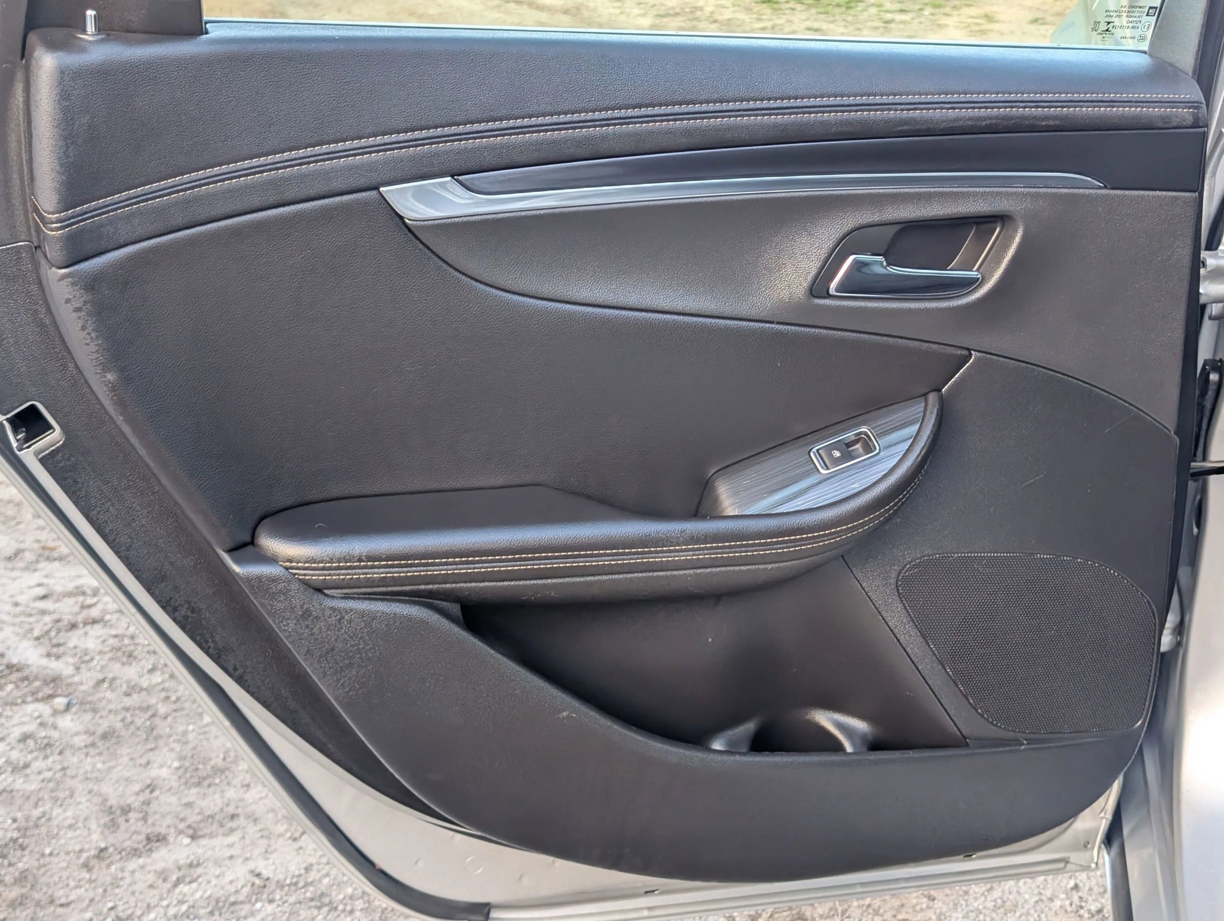 Used 2019 Chevrolet Impala LT FWD image 33
