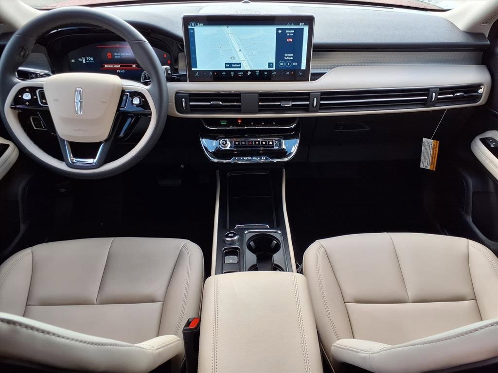 New 2026 Lincoln Corsair Premiere image 4