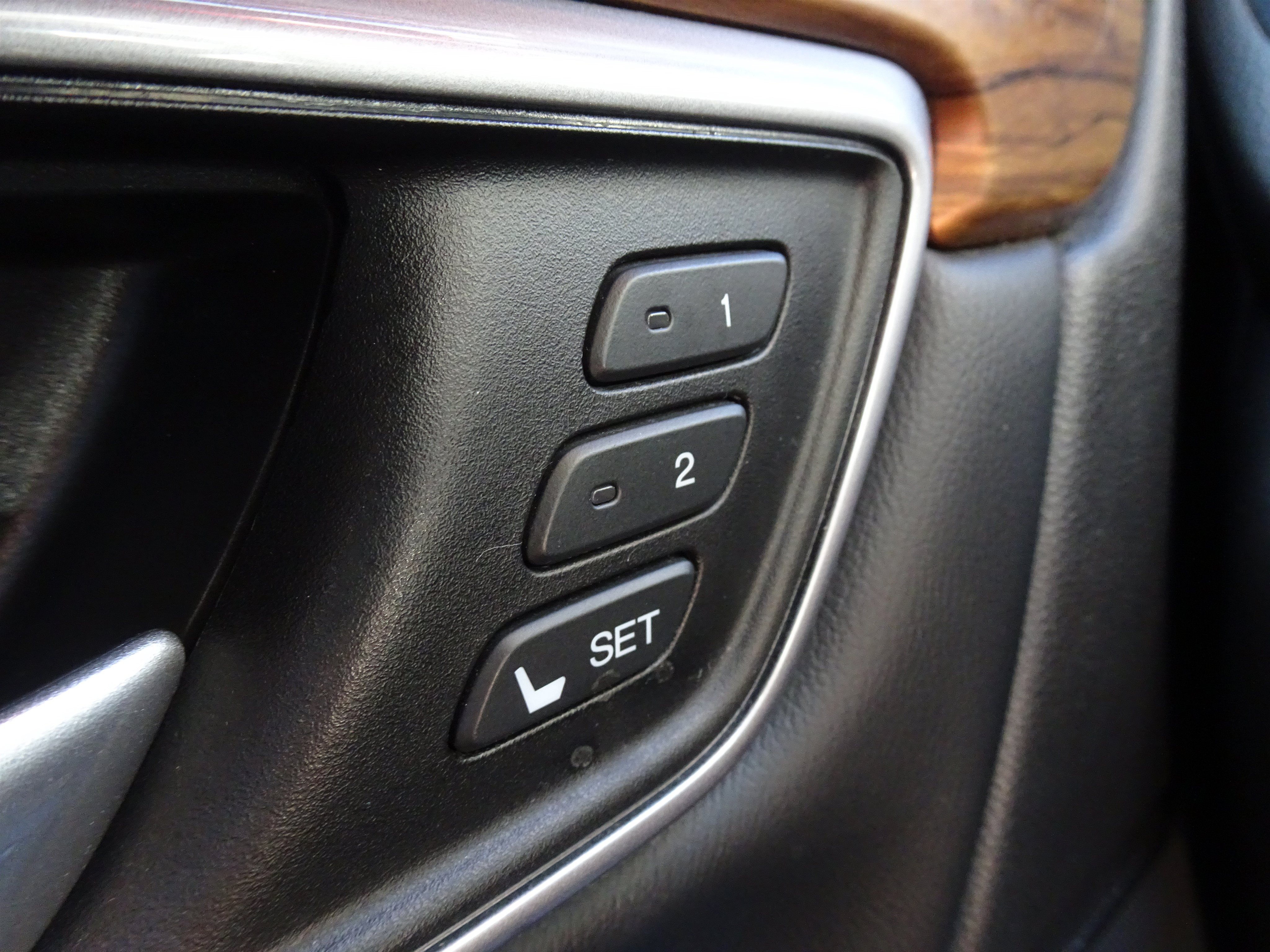 Used 2017 Honda CR-V EX-L image 28