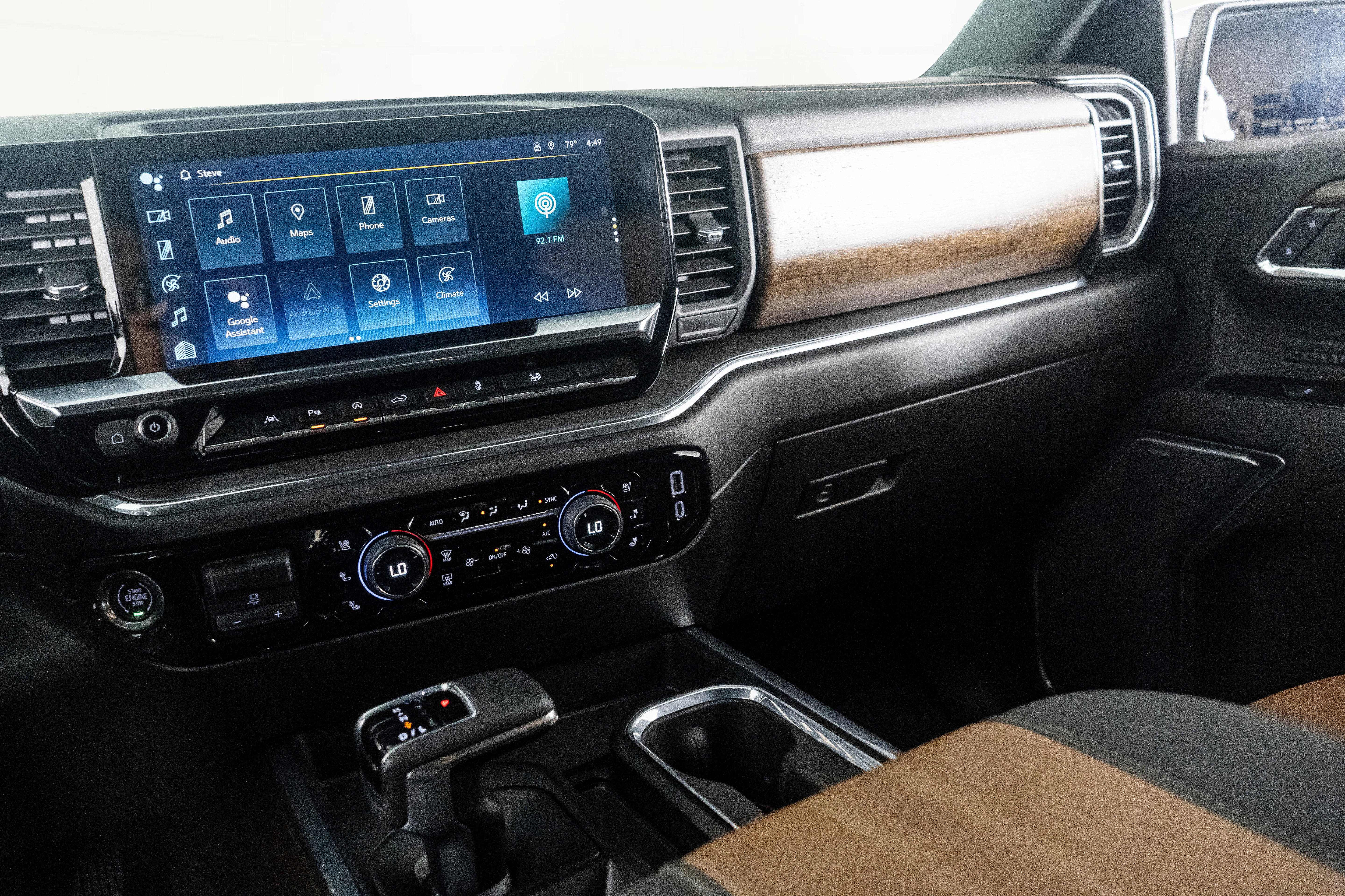 Used 2023 Chevrolet Silverado 1500 High Country w/ Technology Package image 32