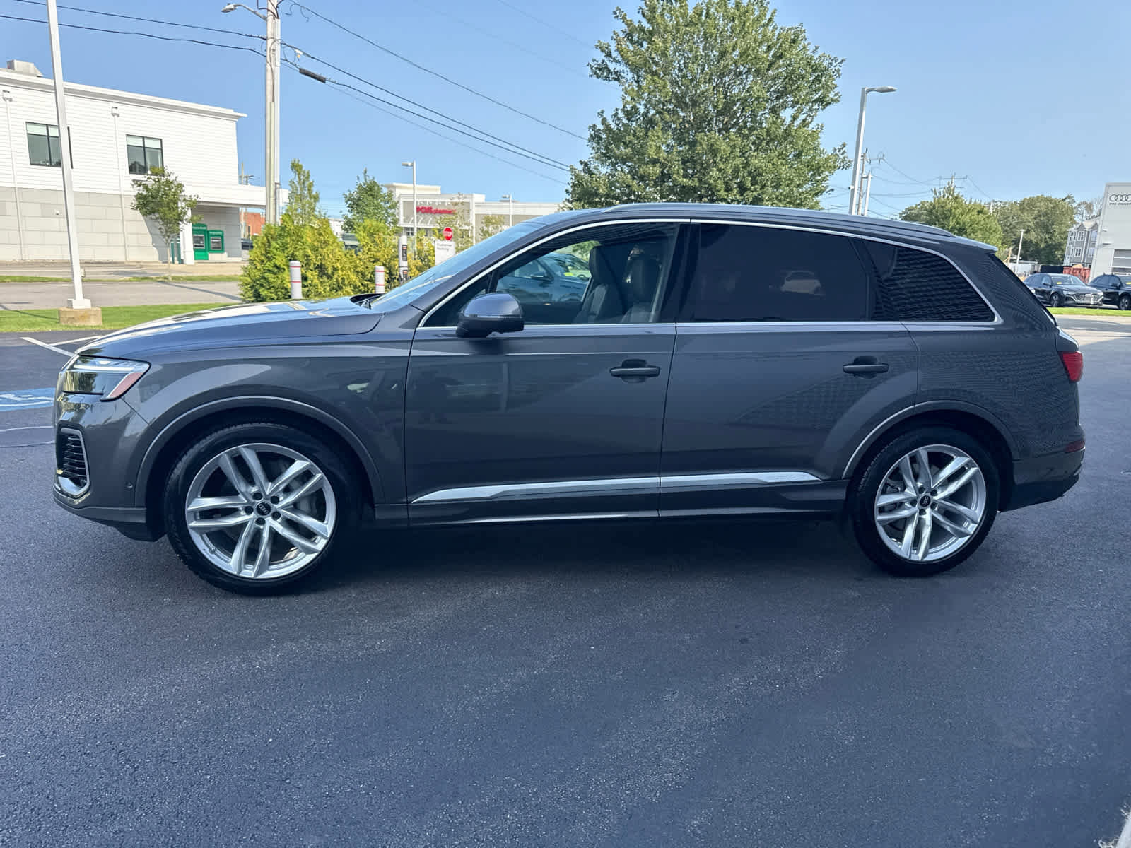 New 2025 Audi Q7 3.0T Premium Plus image 5