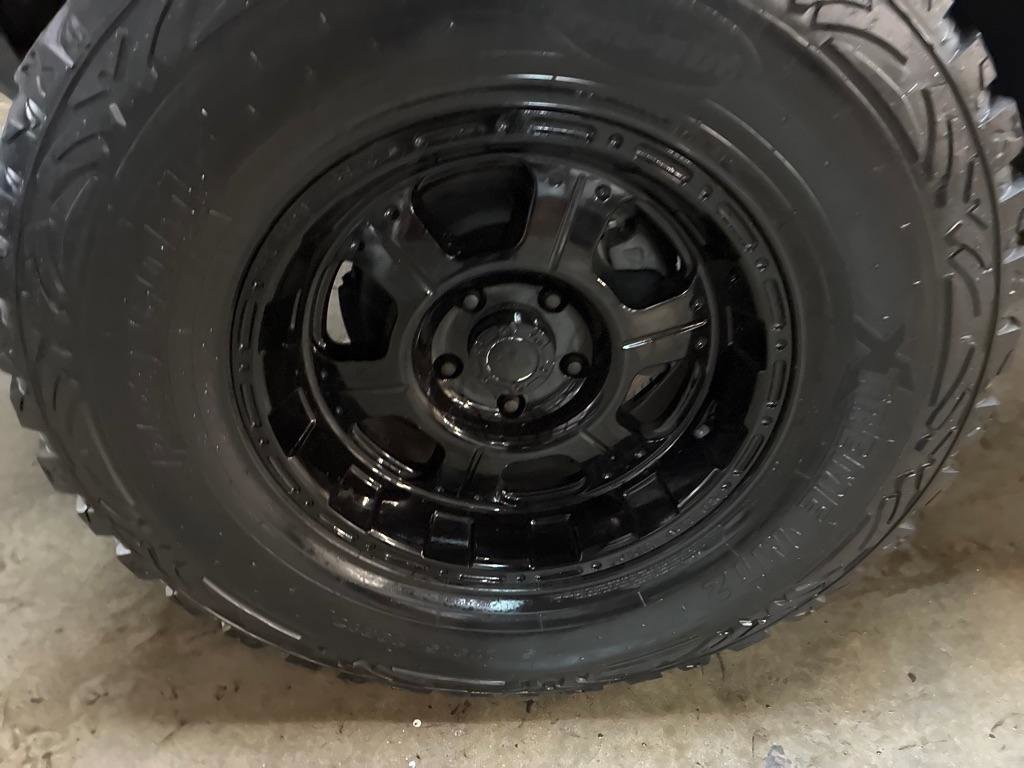 Used 2013 Jeep Wrangler Unlimited Rubicon image 14