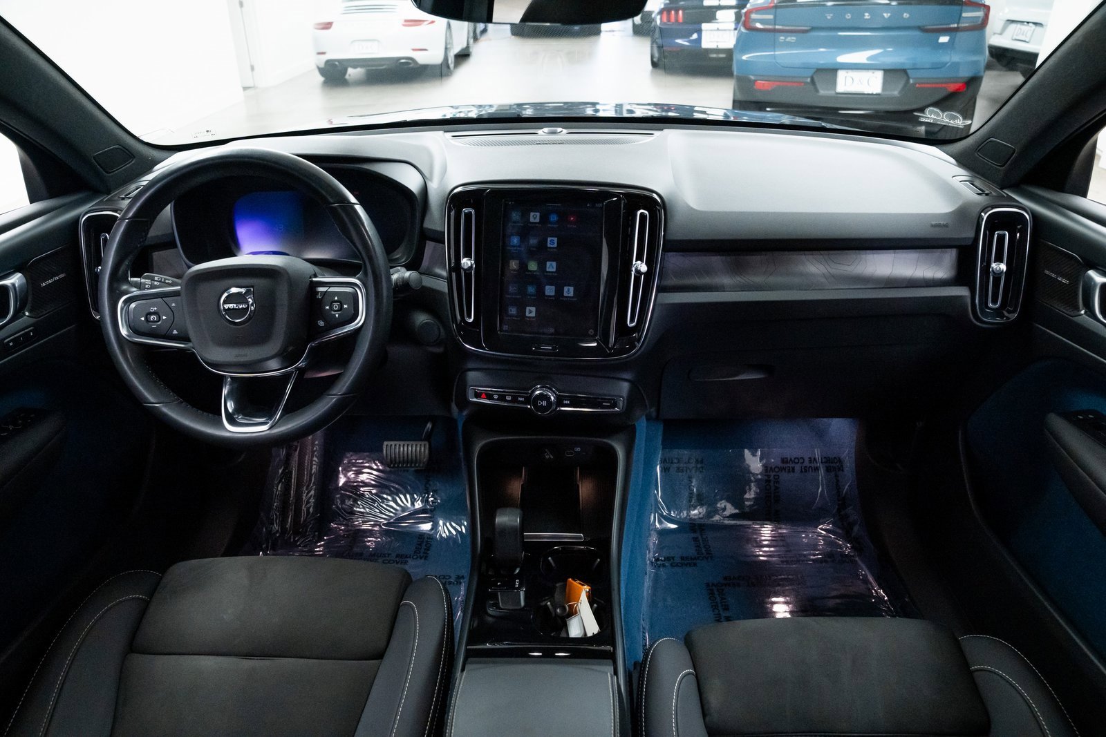 Used 2023 Volvo C40 P8 Recharge Ultimate image 9