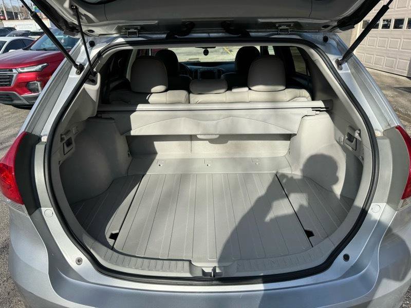 Used 2011 Toyota Venza w/ Convenience Pkg image 12