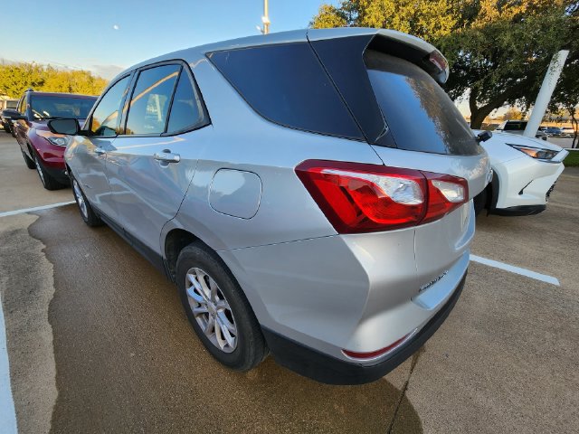 Used 2019 Chevrolet Equinox LS w/ LS Convenience Package FWD image 6
